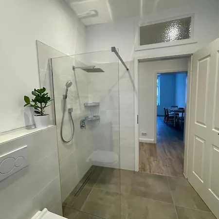 * Luisengruen * Magenta Tv Netflix 1gb/s Internet Wlan/wifi Waschmaschine *